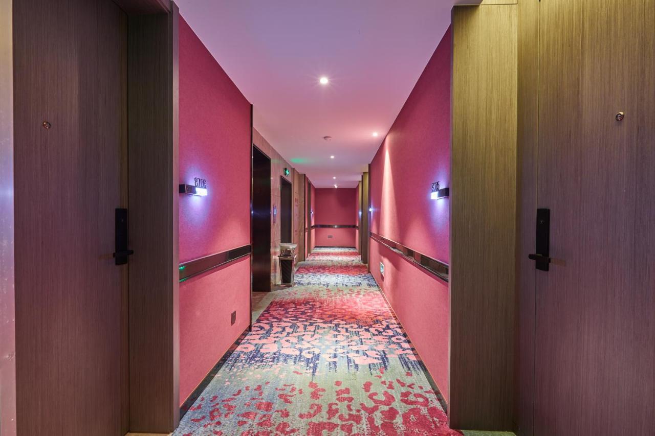 Yiwu Boman Boutique Hotel ภายนอก รูปภาพ